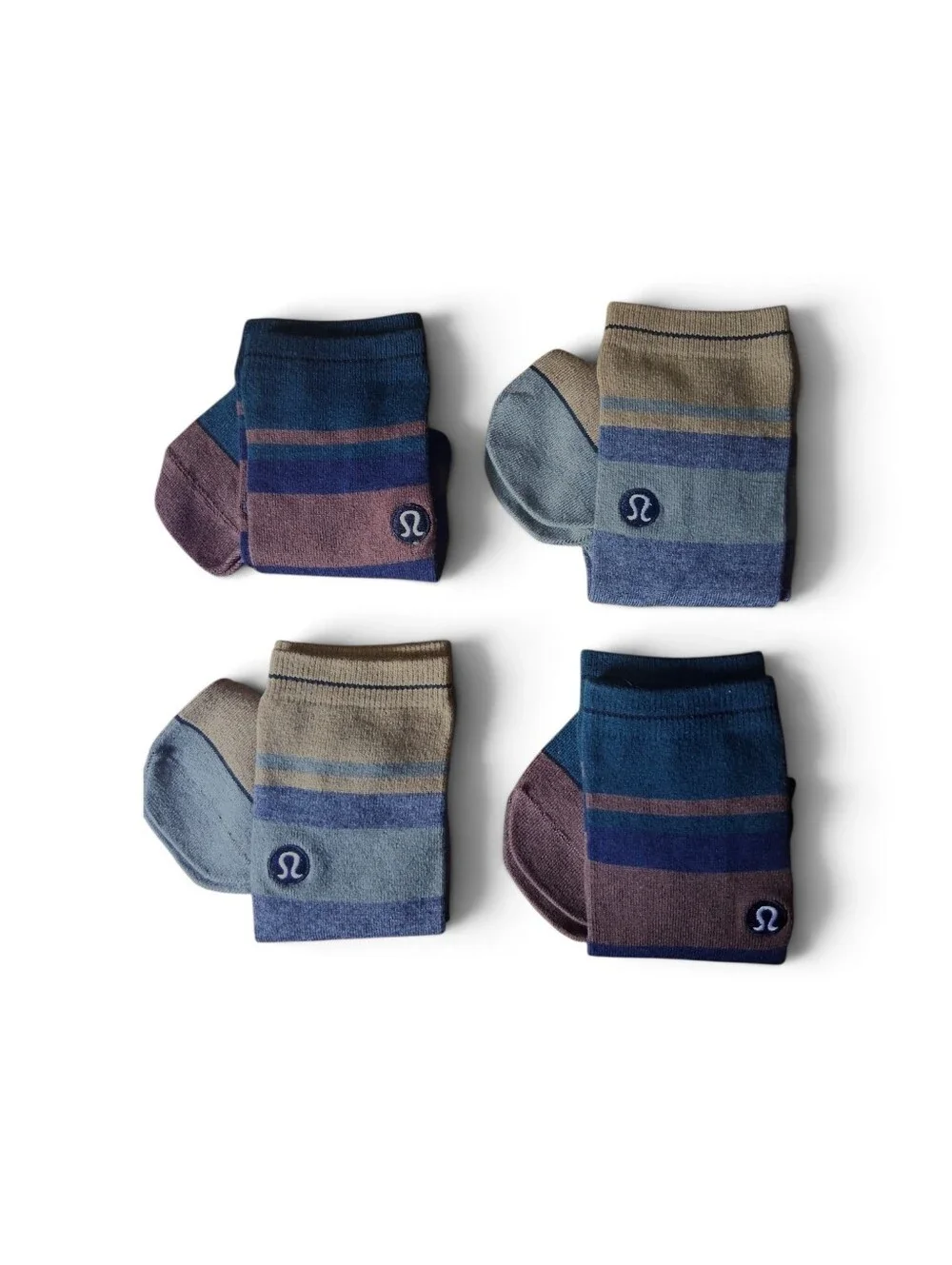 4- pair Lululemon Crew Socks Size Medium Unisex- mens/womens